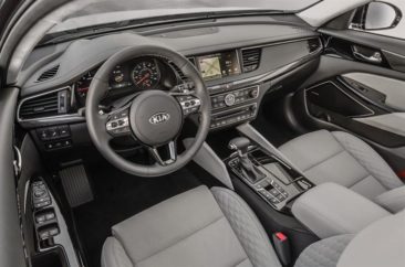 2017 kia cadenza