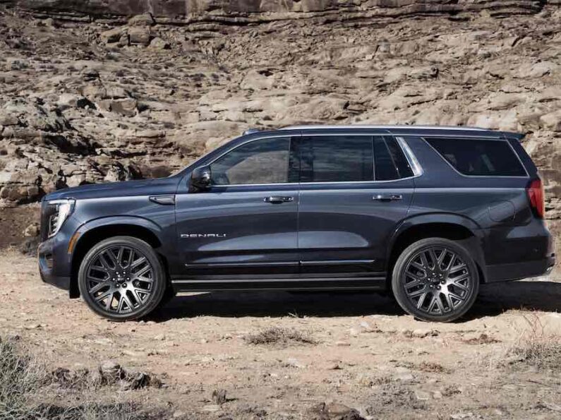 Reseña del 2025 GMC Yukon Denali Ultimate: Lujo y Potencia