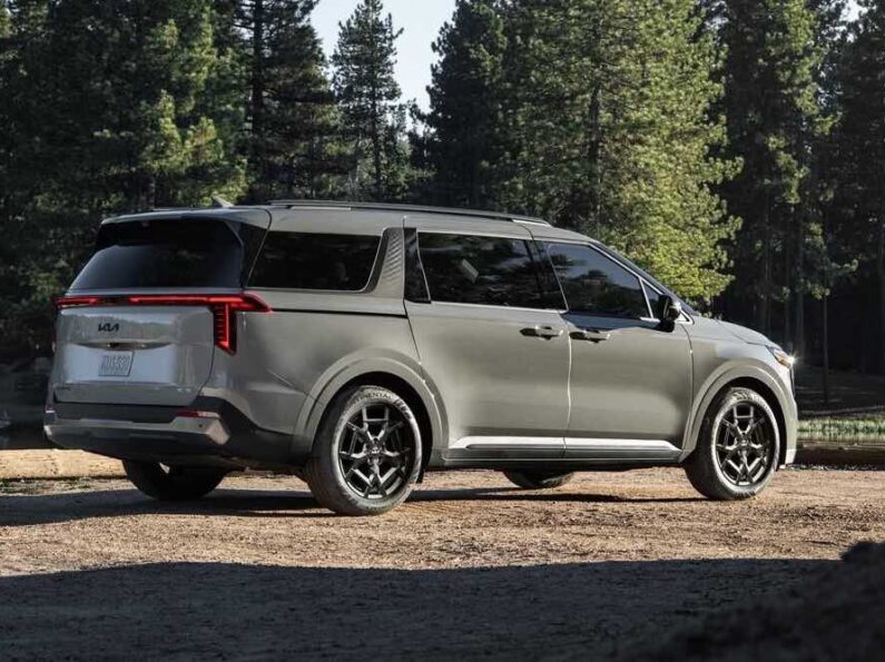 Kia Carnival Hybrid 2025: Más eficiencia, más tecnología, más razones para elegirlo