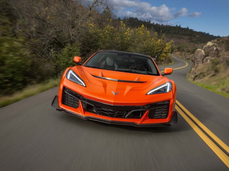 Corvette Stingray 3LT Z51 2026: cómo se siente realmente conducir el deportivo que transformó el equilibrio en la era del motor central
